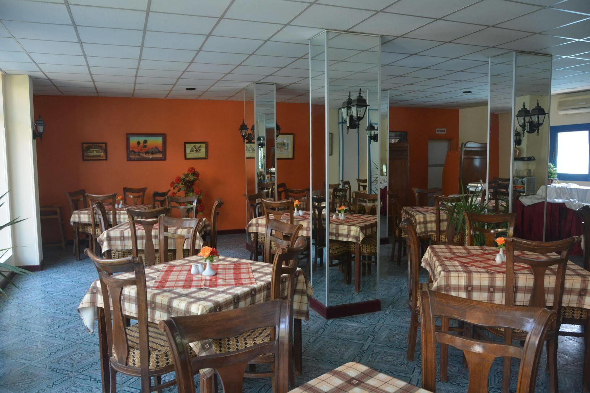 El Gezira Hotel Луксор Екстериор снимка